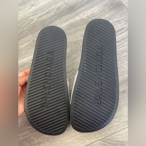 Original Balenciaga Pool slides “white and black” - Picture 4 of 6